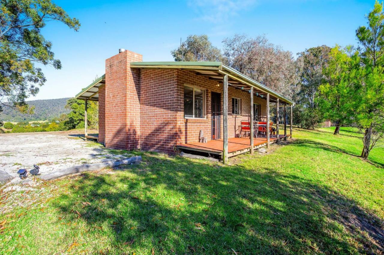 Braeside Cabin Two Alphitonia Central Tilba Extérieur photo